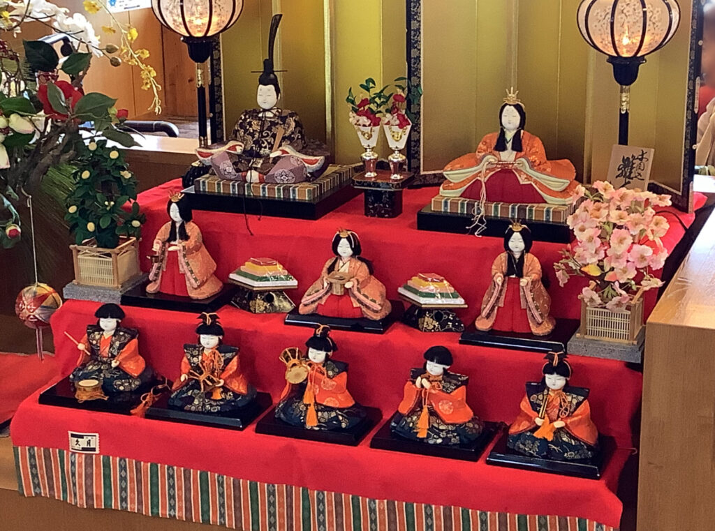 雛人形三段飾り